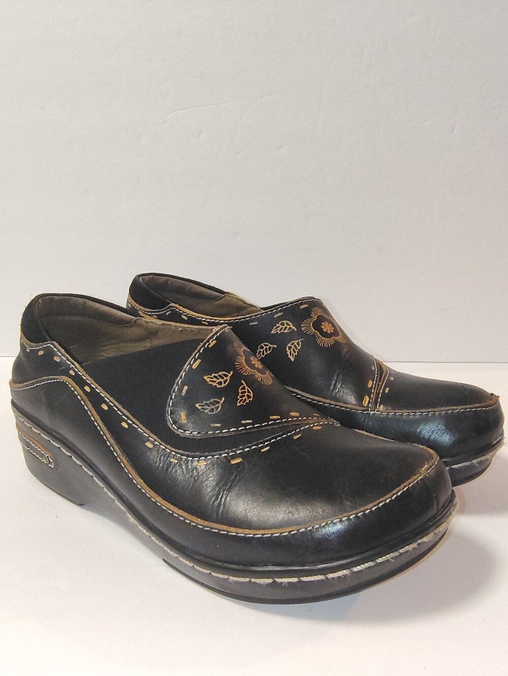 L'Artiste Spring Step Burbank Clog Women's Black Leather Floral Slip-On Shoes - Picture 4 of 13